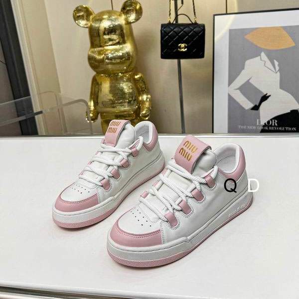 Picture of Miumiu Shoes _SKUMiuMiusz35-403CGDT110217826